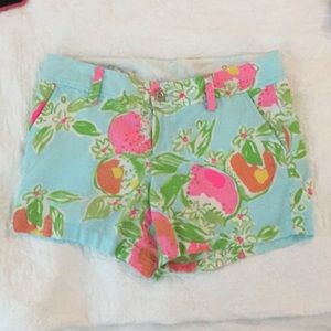 Lilly Pulitzer Callahan short, Size 8